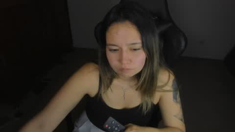 Snapshot of ash_smith1 chatting on 07-13-26, 04:37 ash_smith1 online show from 07-13-26, 04:37