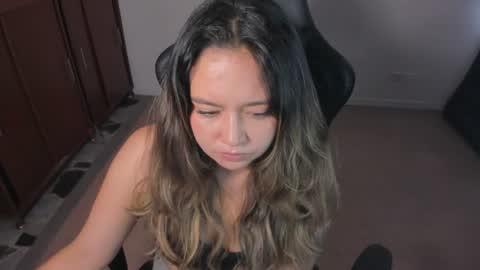 Snapshot of ash_smith1 chatting on 07-29-26, 07:12 ash_smith1 online show from 07-29-26, 07:12