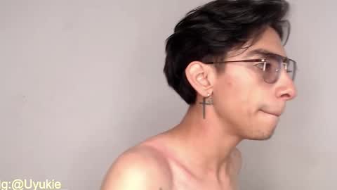 Snapshot of ash_v1 chatting on 11-03-25, 09:27 Ash online show from 11-03-25, 09:27