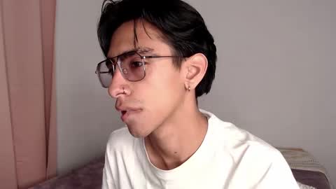 Snapshot of ash_v1 chatting on 11-10-25, 12:31 Ash online show from 11-10-25, 12:31