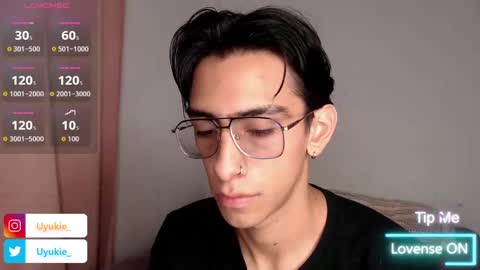 Snapshot of ash_v1 chatting on 11-12-25, 11:58 Ash online show from 11-12-25, 11:58