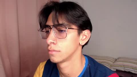 Snapshot of ash_v1 chatting on 11-18-25, 12:38 Ash online show from 11-18-25, 12:38