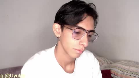 Snapshot of ash_v1 chatting on 11-27-25, 02:13 Ash online show from 11-27-25, 02:13