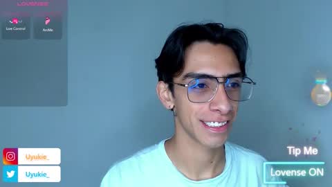 Snapshot of ash_v1 chatting on 12-03-25, 02:52 Ash online show from 12-03-25, 02:52