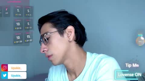 Snapshot of ash_v1 chatting on 12-05-25, 01:58 Ash online show from 12-05-25, 01:58