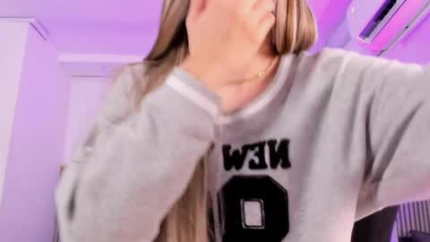 ash_valentine online show from 04-07-26, 07:47