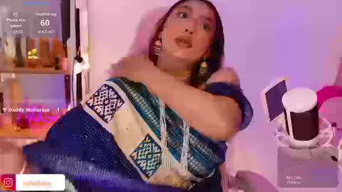 Snapshot of ashalisha chatting on 09-17-25, 01:46 Asha  online show from 09-17-25, 01:46
