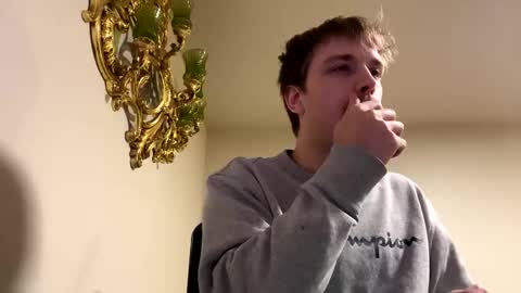 Snapshot of ashboytaken chatting on 10-28-25, 06:06 ashboytaken online show from 10-28-25, 06:06