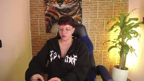 asher_addams__ online show from 07-17-26, 06:31