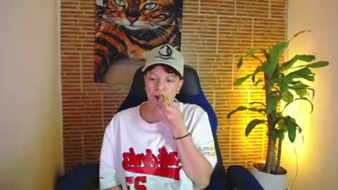 asher_addams__ online show from 07-23-26, 04:10
