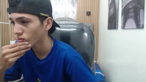 Snapshot of asher_costa chatting on 01-16-26, 06:01 Asher Costa online show from 01-16-26, 06:01