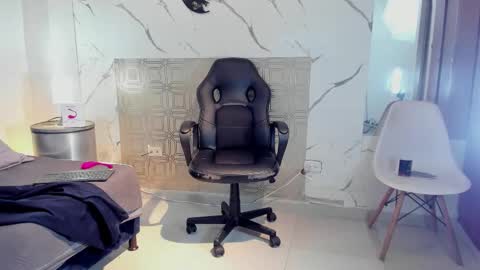   Asher  online show from 03-20-26, 07:52