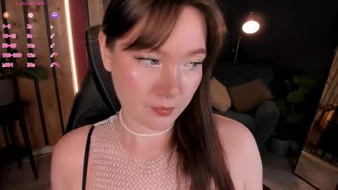 Snapshot of ashhasmy chatting on 10-14-25, 12:17 Ash online show from 10-14-25, 12:17