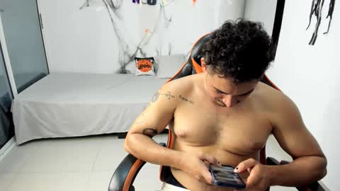 ashlan_king online show from 11-10-25, 02:54