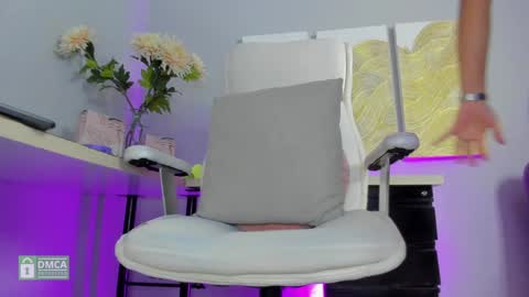 Ashley online show from 12-15-24, 10:28