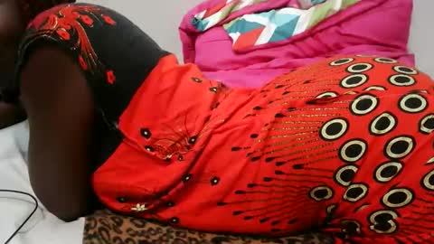 ashlery  online show from 10-05-25, 04:11