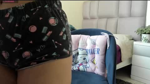 Carolina  online show from 02-19-25, 01:50