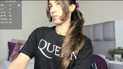 Carolina  online show from 03-11-25, 10:53