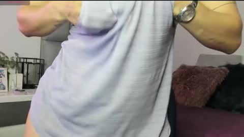 Snapshot of ashley_120 chatting on 02-06-26, 11:41 Carolina online show from 02-06-26, 11:41