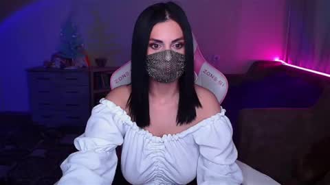   Yasmina   online show from 02-01-25, 03:52