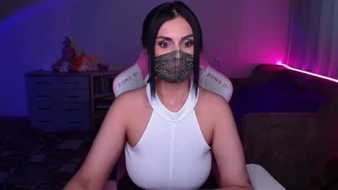   Yasmina   online show from 02-11-25, 07:23