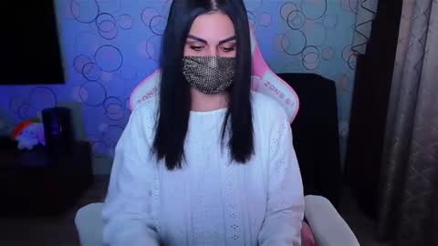   Yasmina   online show from 09-22-25, 04:47