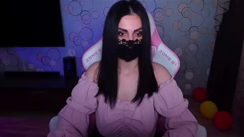   Yasmina   online show from 04-13-26, 05:13