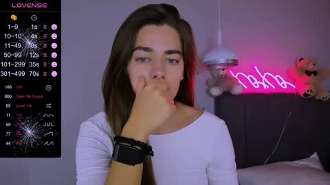 Snapshot of ashley__jess chatting on 11-17-25, 09:26 Ashley online show from 11-17-25, 09:26