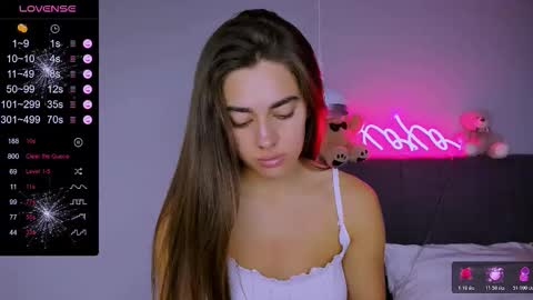 Snapshot of ashley__jess chatting on 11-19-25, 06:41 Ashley online show from 11-19-25, 06:41