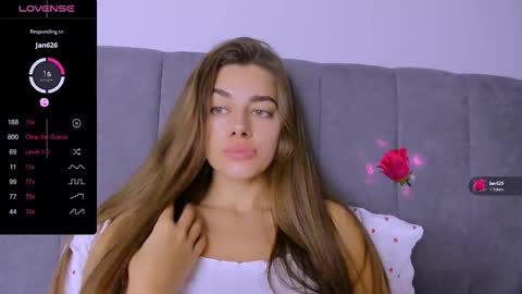 Snapshot of ashley__jess chatting on 11-30-25, 02:32 Ashley online show from 11-30-25, 02:32