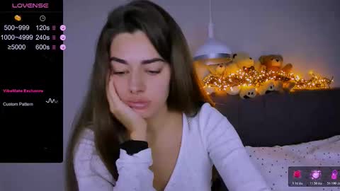 Snapshot of ashley__jess chatting on 12-02-25, 06:47 Ashley online show from 12-02-25, 06:47