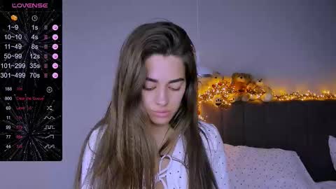 Snapshot of ashley__jess chatting on 12-13-25, 07:53 Ashley online show from 12-13-25, 07:53