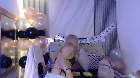 ashley__tylor online show from 04-24-26, 10:12