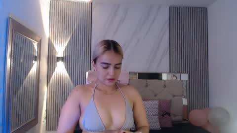 ashley__tylor online show from 05-15-26, 12:23