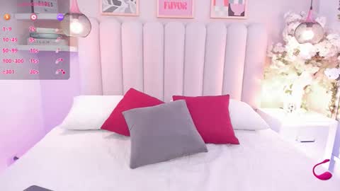 Ashley online show from 10-25-25, 05:04