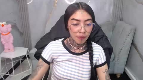 ashley_blum_v online show from 10-30-25, 01:12