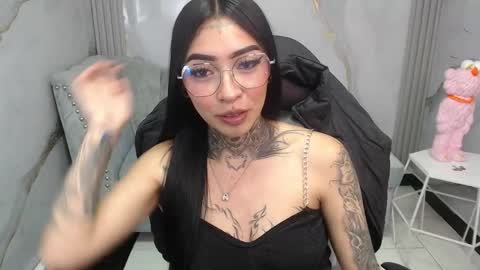 ashley_blum_v online show from 11-25-25, 08:42