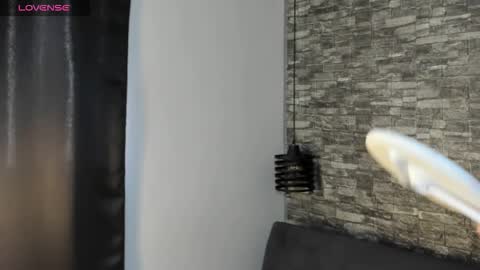 Snapshot of ashley_collins1 chatting on 02-20-26, 01:00 ASHLEY online show from 02-20-26, 01:00