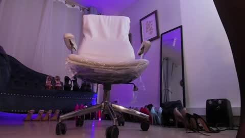 ashley_leon_ online show from 02-14-25, 05:03