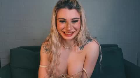 Ashley online show from 04-25-26, 11:57