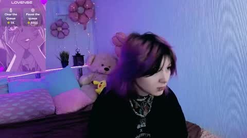 Ashley online show from 04-10-26, 08:46