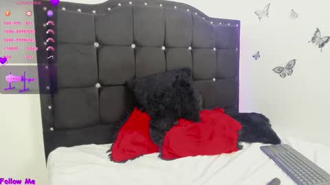 Snapshot of ashley_xoxo7 chatting on 11-24-25, 09:14 Ashley online show from 11-24-25, 09:14