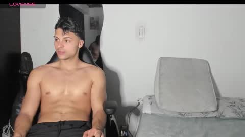 ASHLEY AND TYLER online show from 10-25-25, 01:13