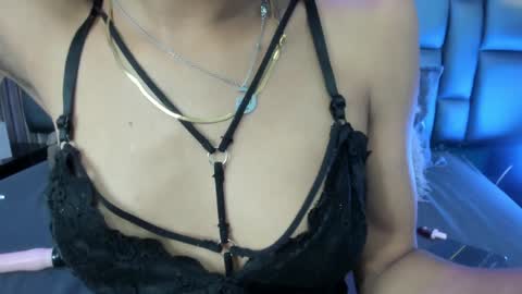 AshleyHill online show from 02-05-25, 06:35