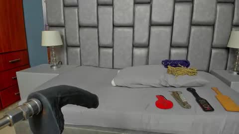 Snapshot of ashleyjonnees chatting on 10-22-25, 11:21 ASHLEY  My schedule 600 - 1400 GMT -5 online show from 10-22-25, 11:21