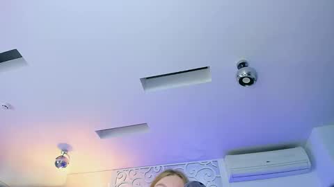 AshleyJonse online show from 10-09-25, 05:38