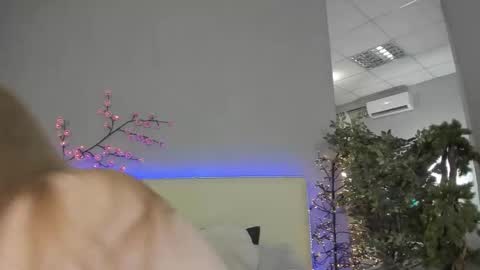 AshleyJonse online show from 04-02-26, 05:16