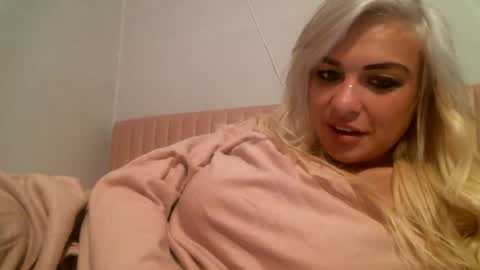 ashleymaddyyyy647935 online show from 07-26-26, 07:04