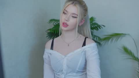 AshleyNiko online show from 10-09-25, 04:49