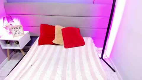 ashleyrobert_ online show from 02-02-26, 10:41